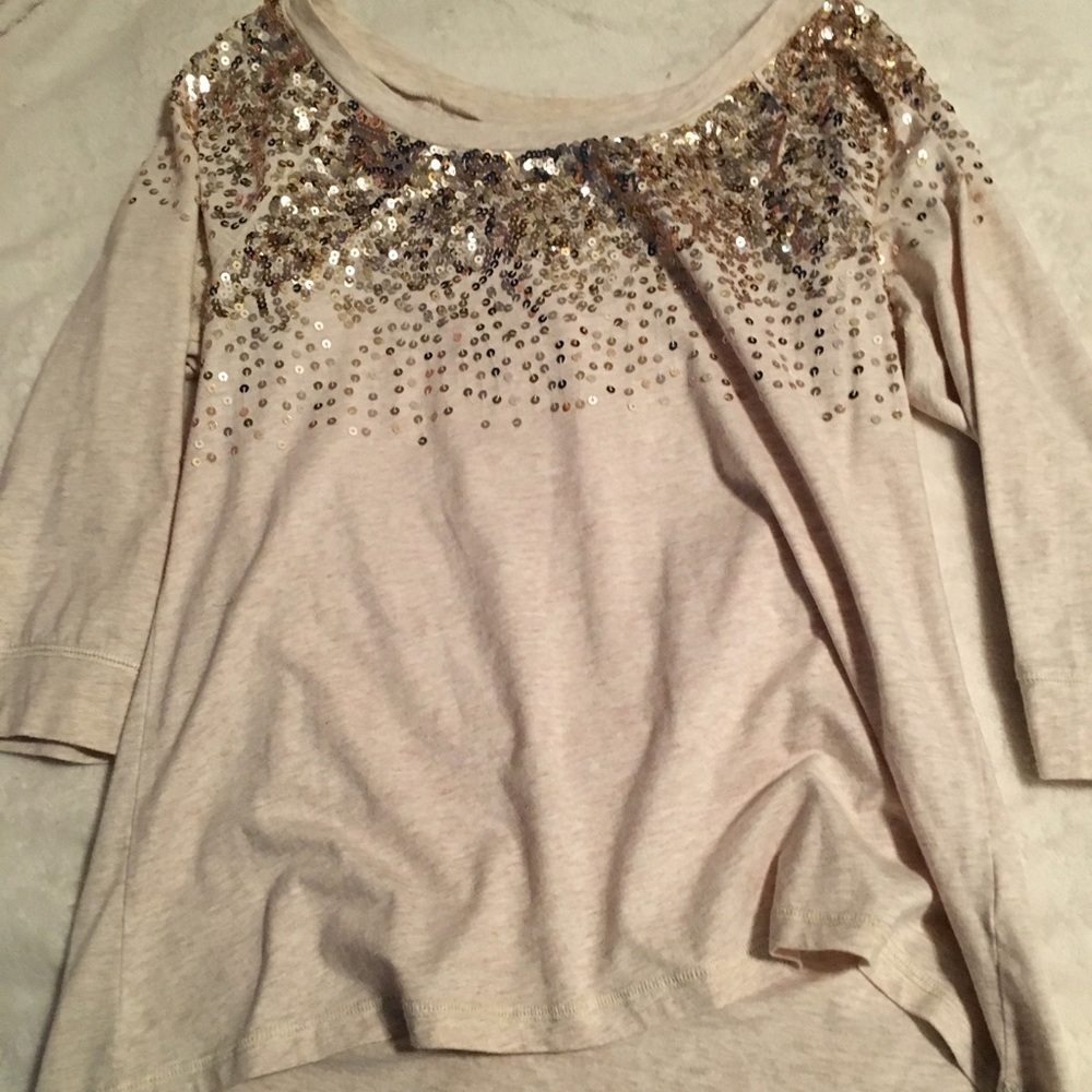 Quarter sleeve shirt